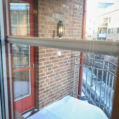 Apartment Live In A Stylish In The Center Of *